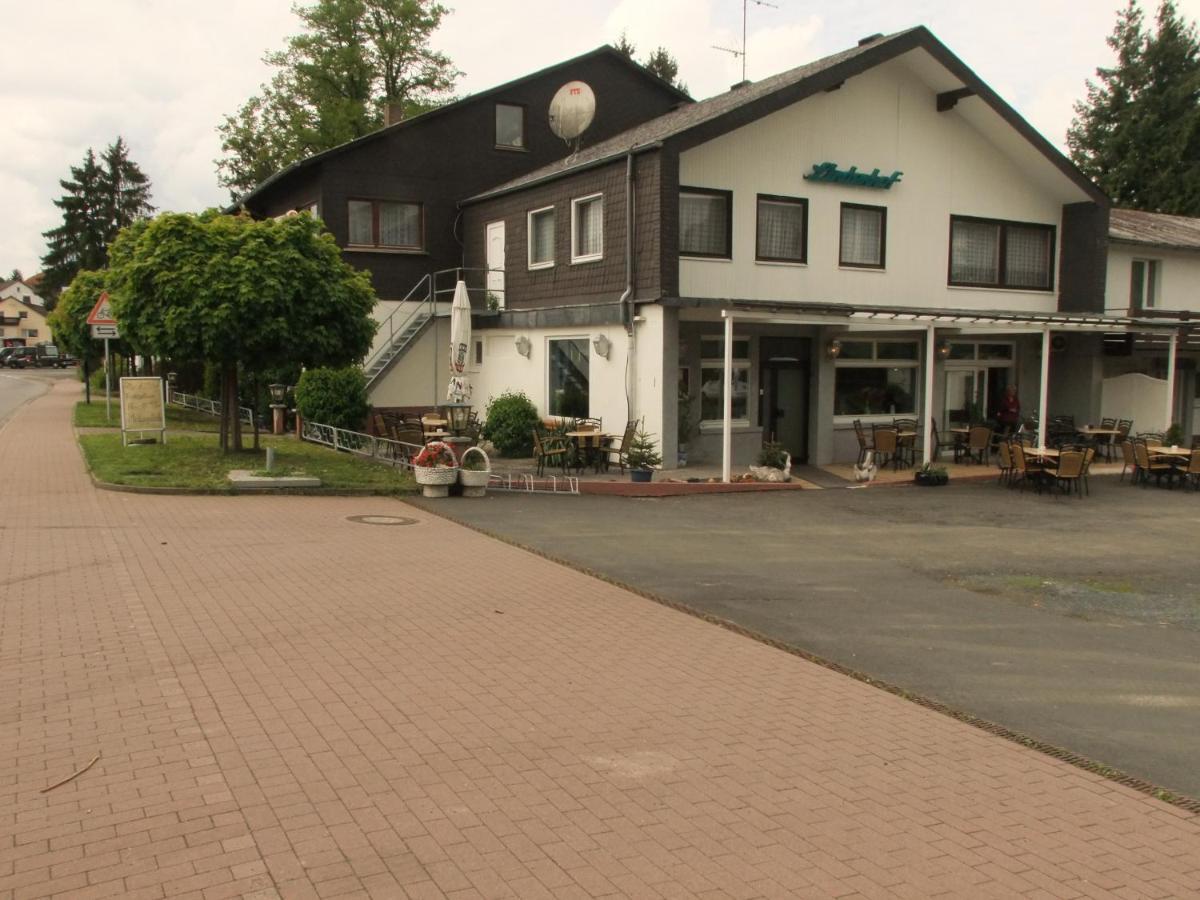 Hotel-Lindenhof Rauschenberg Buitenkant foto