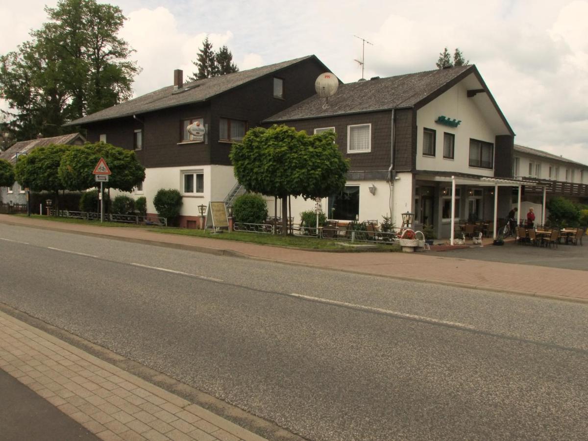 Hotel-Lindenhof Rauschenberg Buitenkant foto